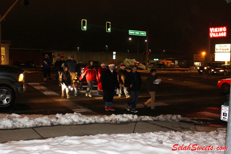 Selah Christmas Caroling