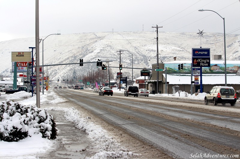 Downtown Selah Snow