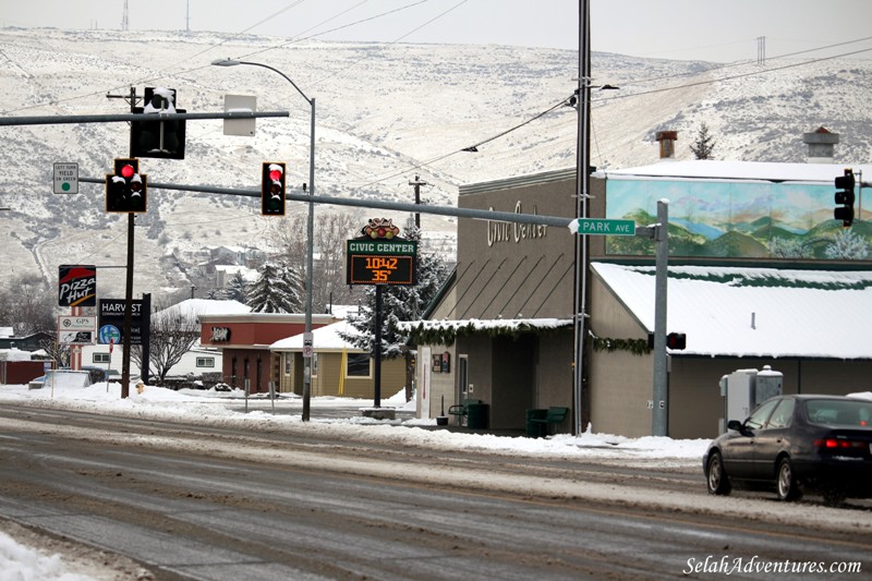 Downtown Selah Snow