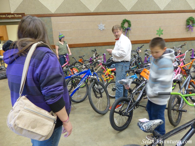 Selah Kiwanis Christmas Gifts