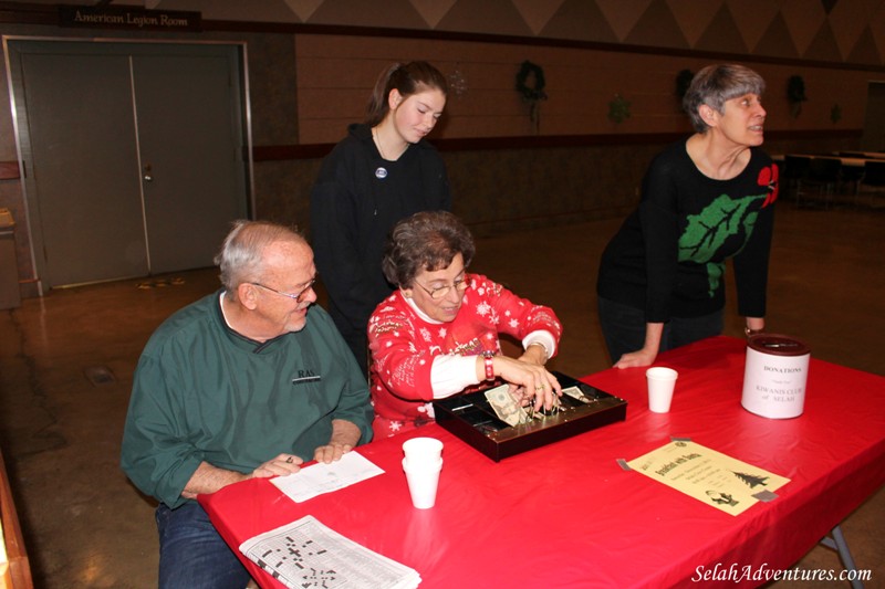 Selah Kiwanis Breakfast with Santa