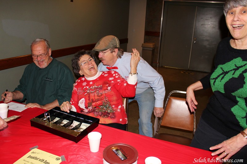 Selah Kiwanis Breakfast with Santa