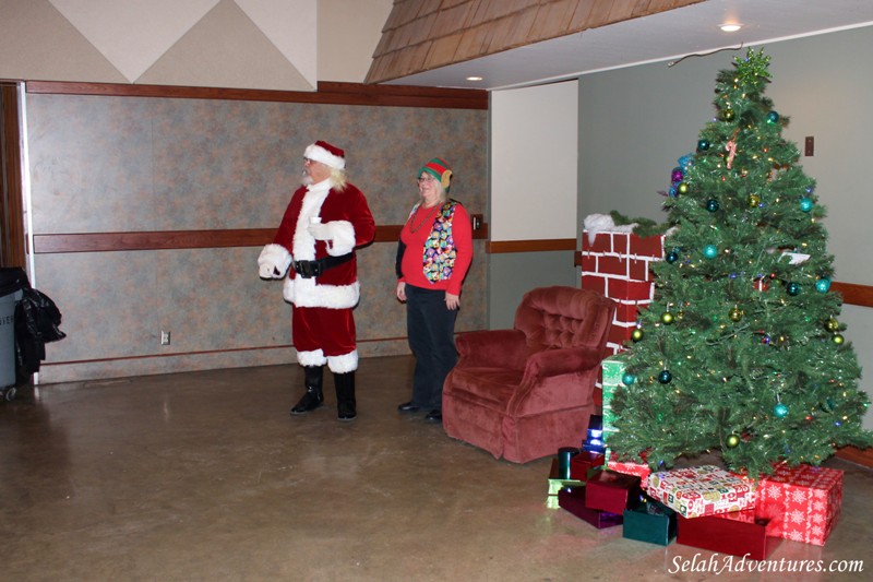 Selah Kiwanis Breakfast with Santa