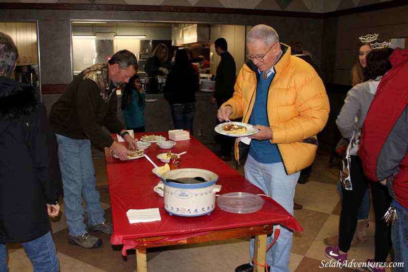 Selah Kiwanis Breakfast with Santa