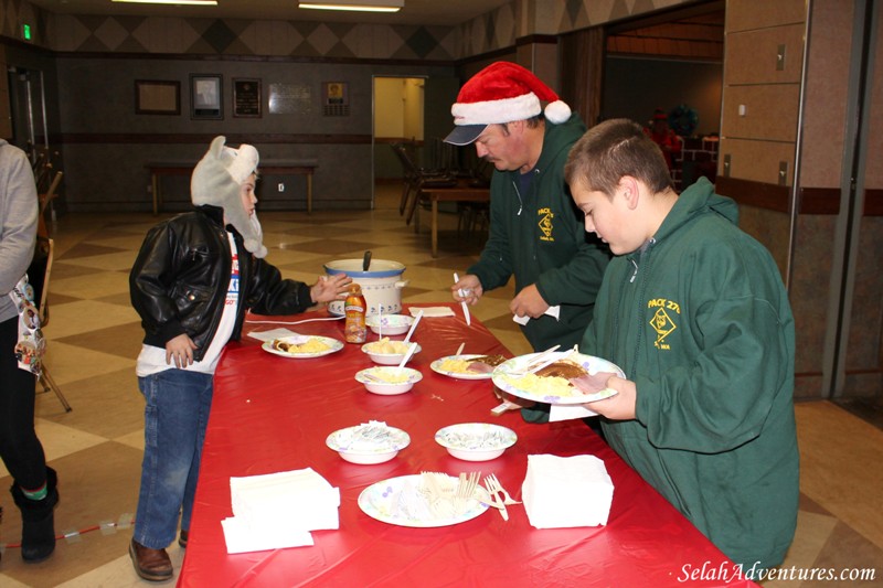 Selah Kiwanis Breakfast with Santa