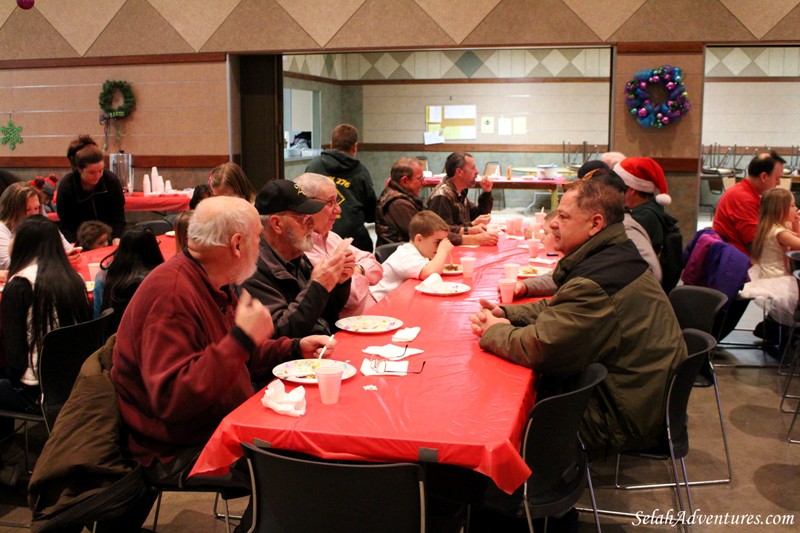 Selah Kiwanis Breakfast with Santa