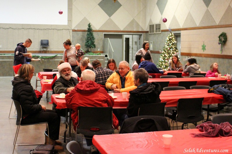 Selah Kiwanis Breakfast with Santa