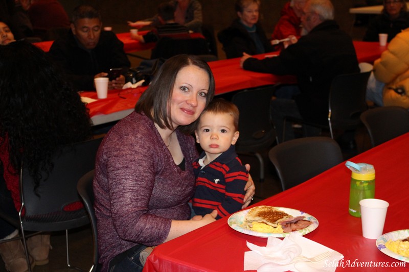 Selah Kiwanis Breakfast with Santa