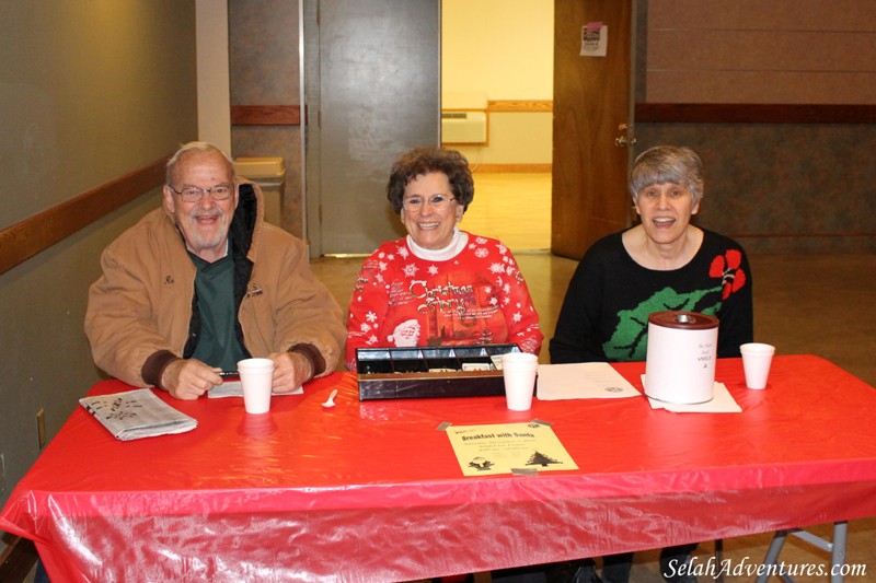 Selah Kiwanis Breakfast with Santa