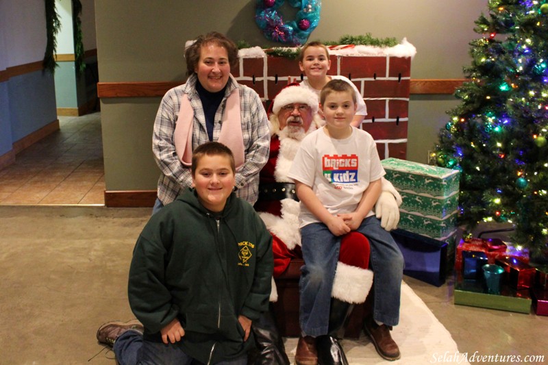 Selah Kiwanis Breakfast with Santa