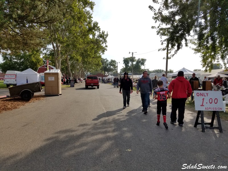 Kennewick Giant Swap Meet