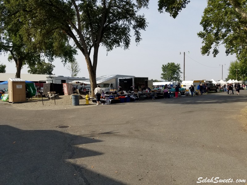 Kennewick Giant Swap Meet