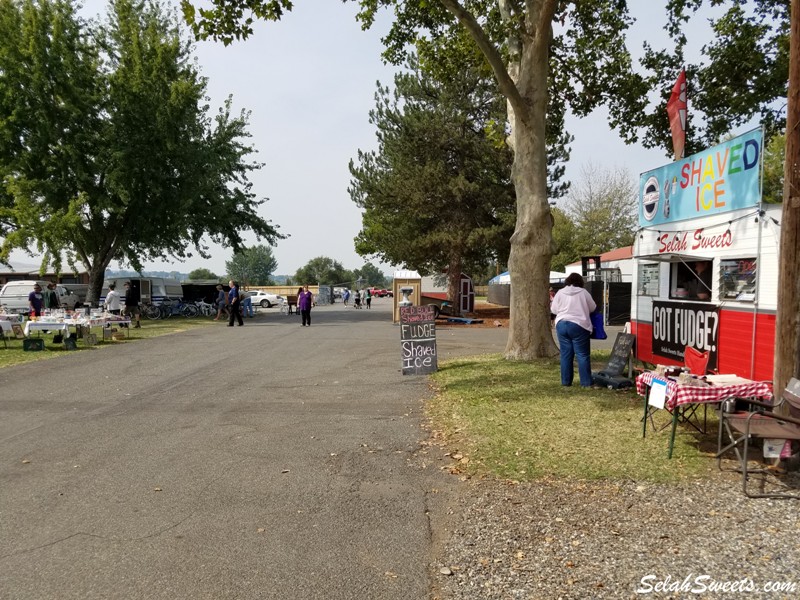 Kennewick Giant Swap Meet