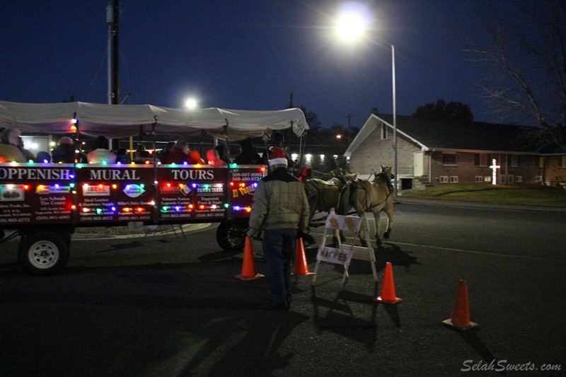 Christmas Night in Naches