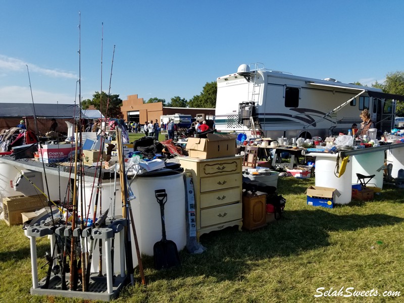 Kennewick Giant Swap Meet