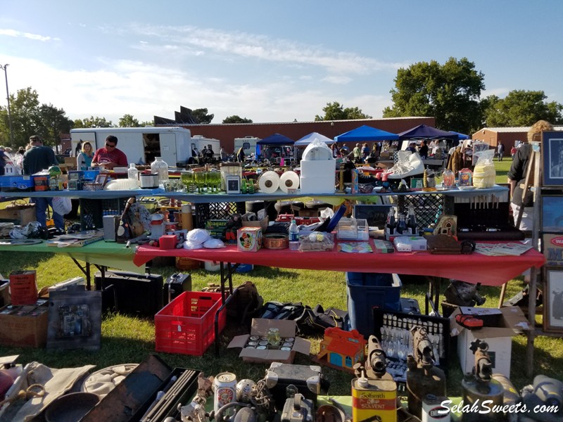 Kennewick Giant Swap Meet