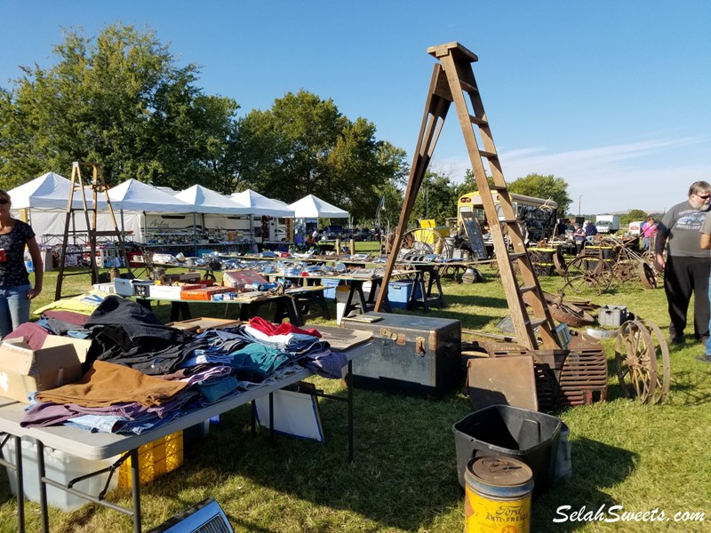 Kennewick Giant Swap Meet