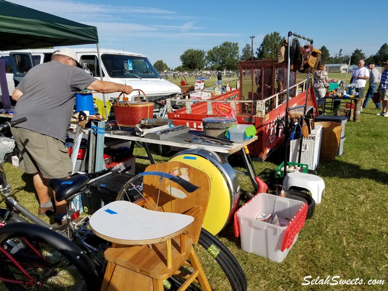 Kennewick Giant Swap Meet