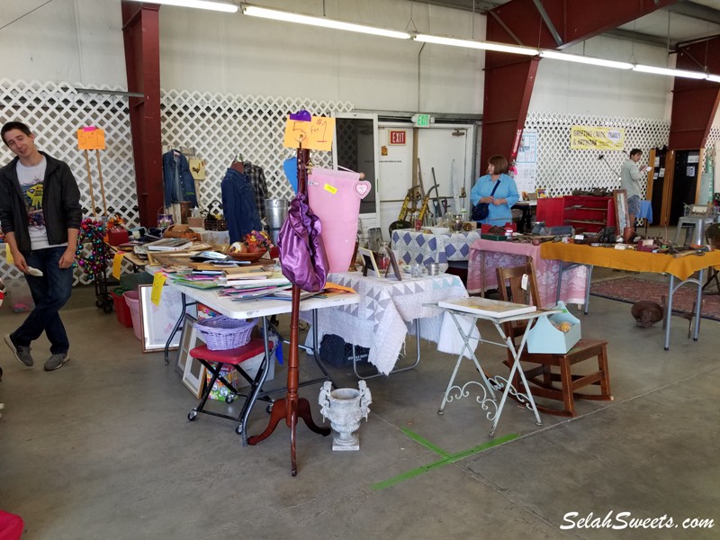 Kennewick Giant Swap Meet