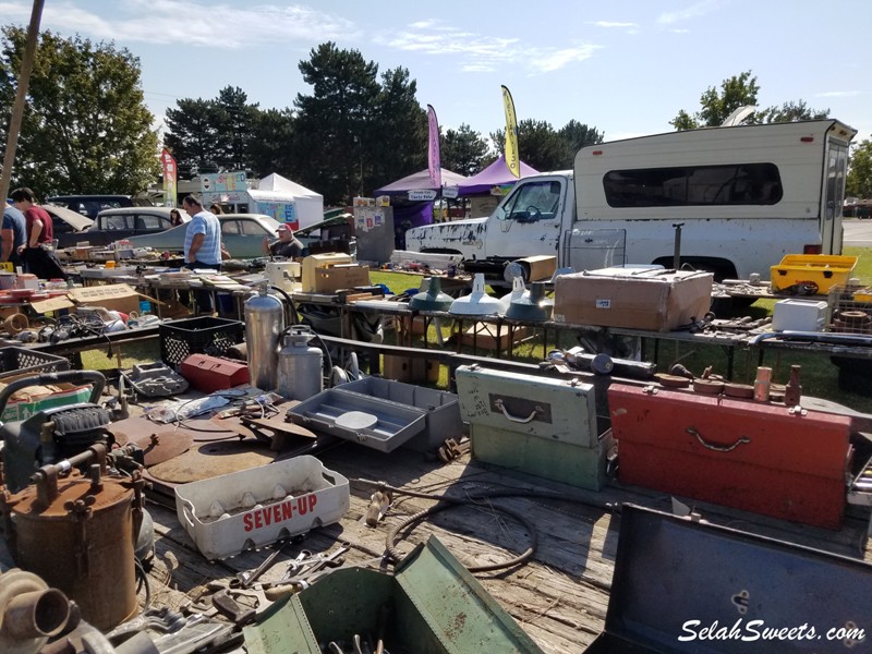 Kennewick Giant Swap Meet