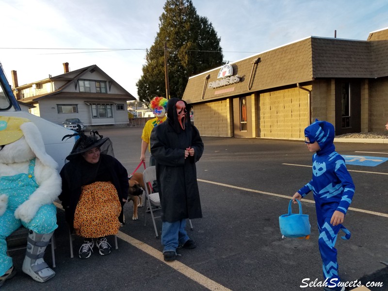 Selah Business Trick or Treat