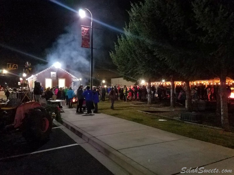 Christmas Night in Naches