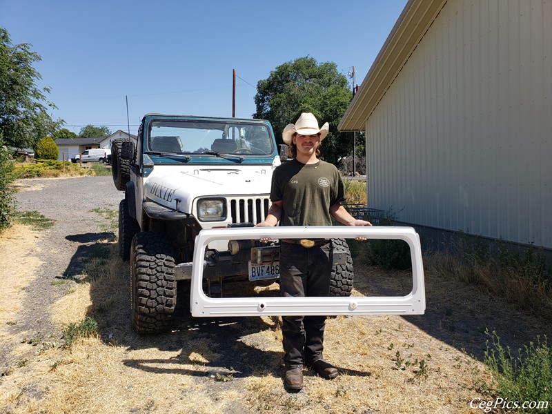 YJ windshield frame