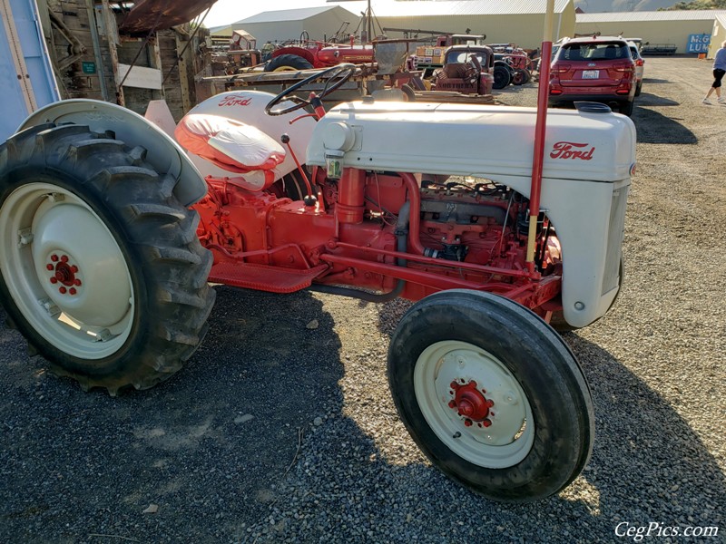 Zillah Tractor Convoy