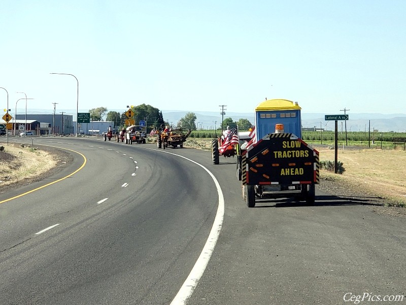 Zillah Tractor Convoy