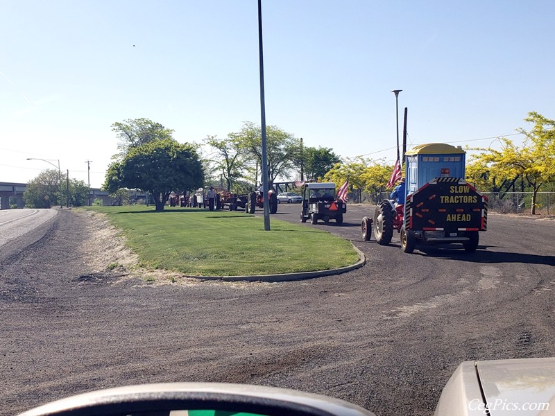 Zillah Tractor Convoy