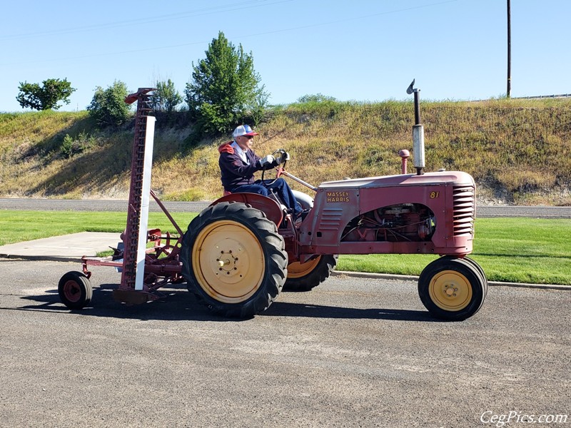 Zillah Tractor Convoy