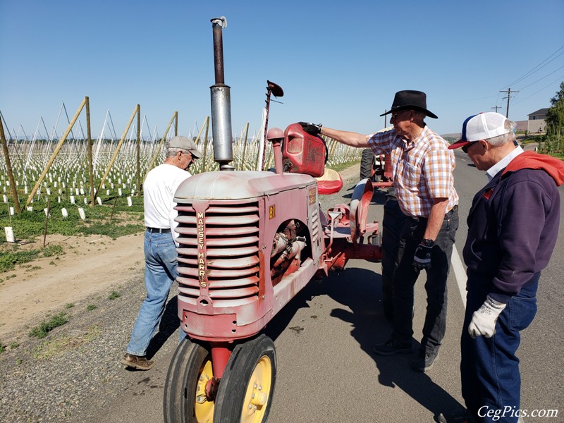 Zillah Tractor Convoy