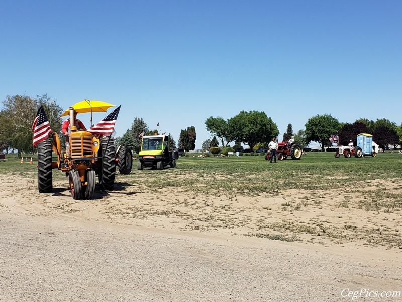 Zillah Tractor Convoy