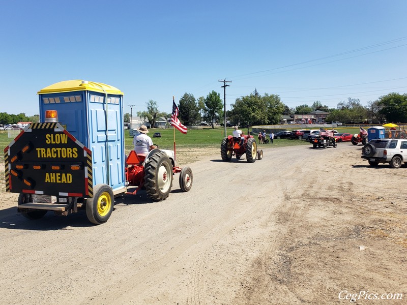 Zillah Tractor Convoy