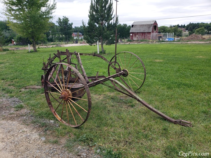 John Deere Side Delivery Rake 594