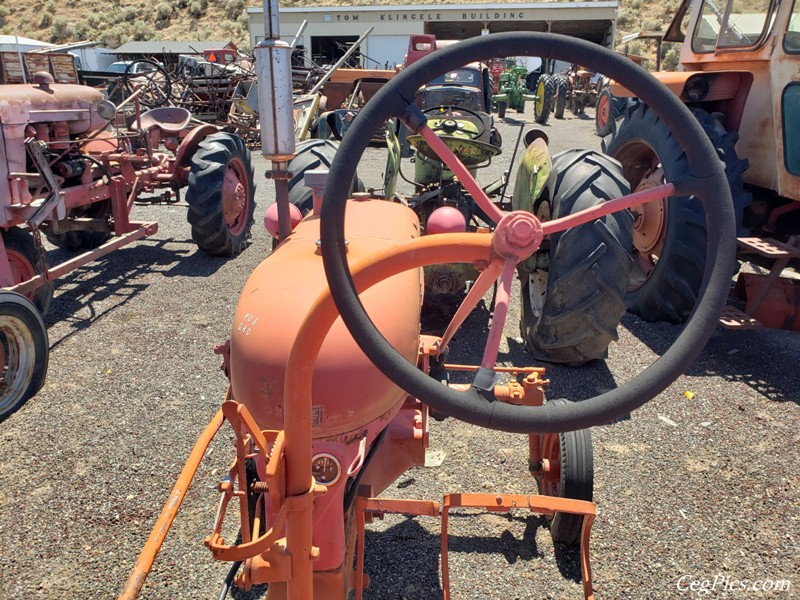 Farmall Cub