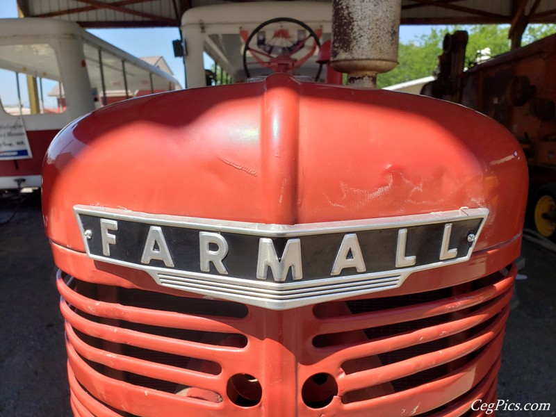 1949 Farmall H