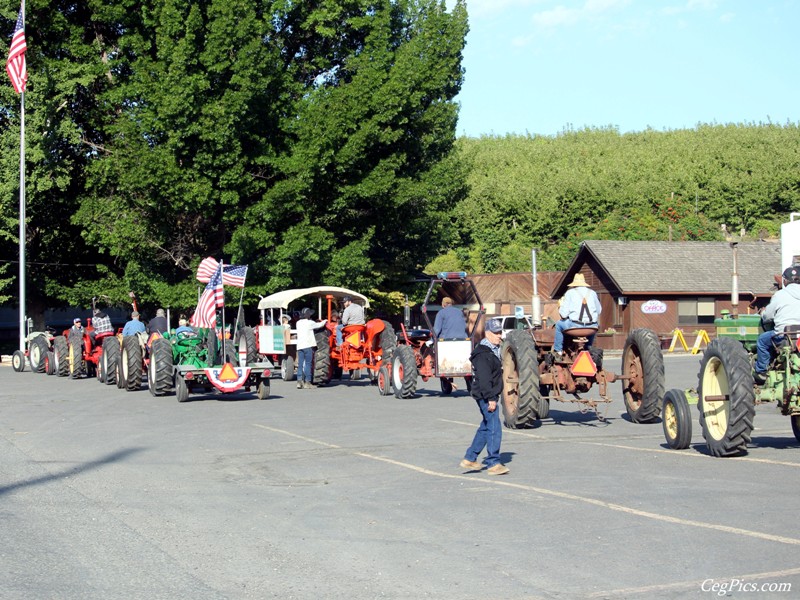 Harrah Tractor Convoy