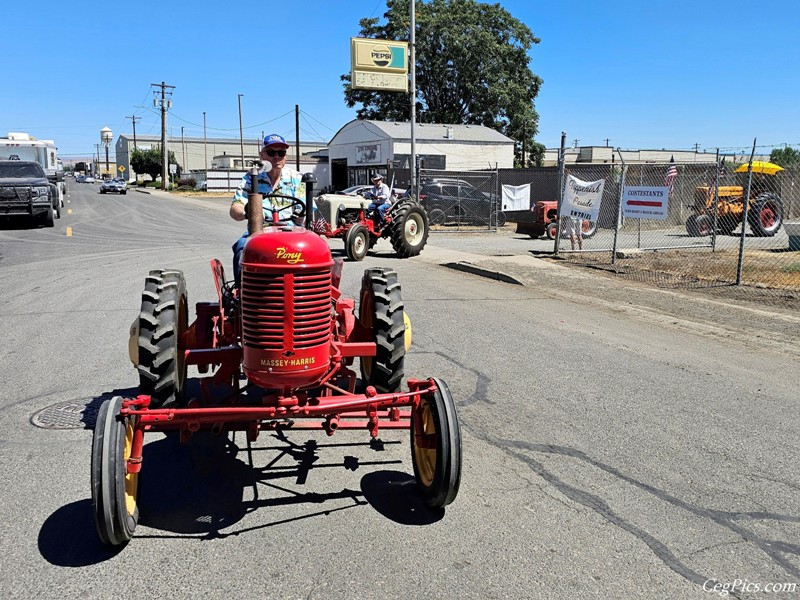 Toppenish Wild West Parade