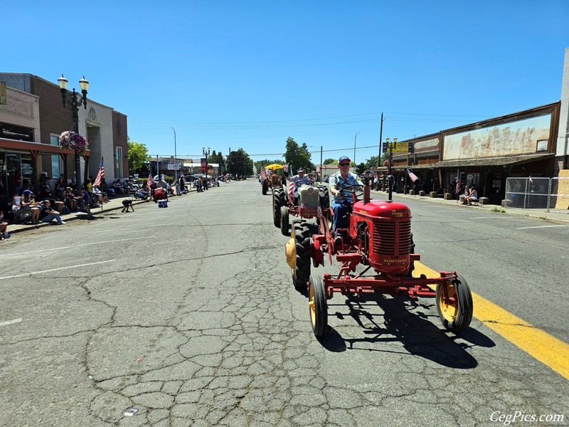 Toppenish Wild West Parade