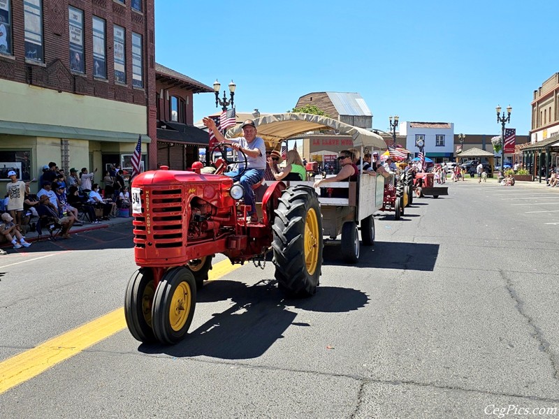 Toppenish Wild West Parade