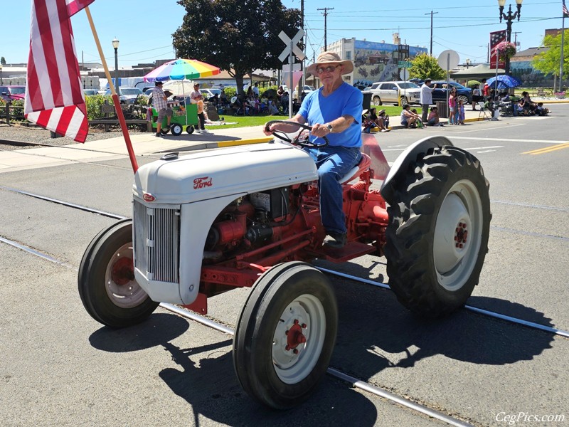 Toppenish Wild West Parade