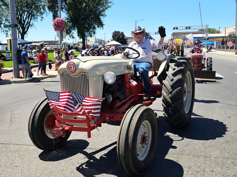 Toppenish Wild West Parade