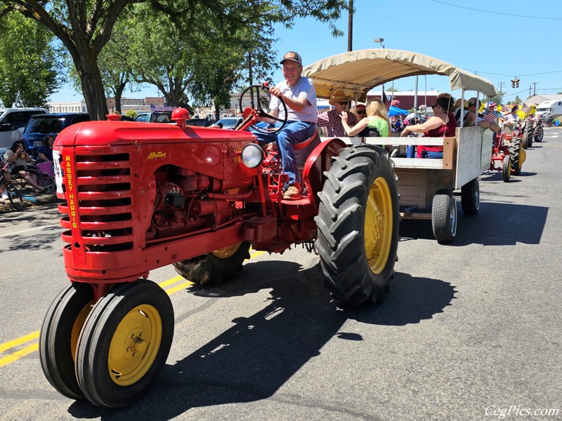 Toppenish Wild West Parade