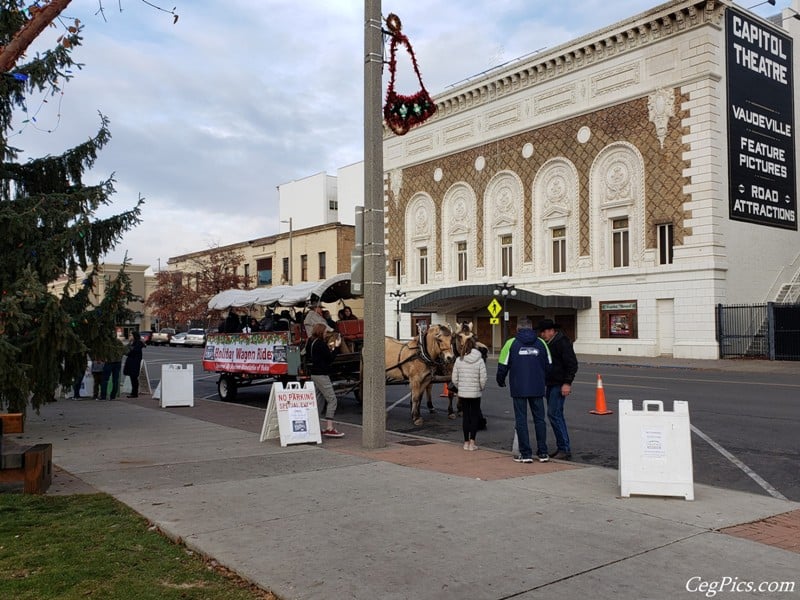 Photos: Holiday Horse Drawn Wagon Rides in Yakima – 12/14/19 13