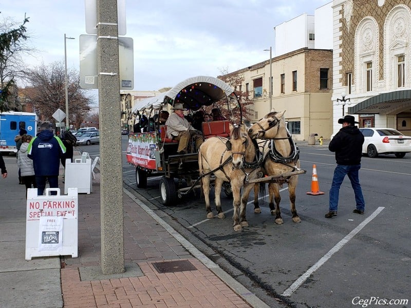 Photos: Holiday Horse Drawn Wagon Rides in Yakima – 12/14/19 14