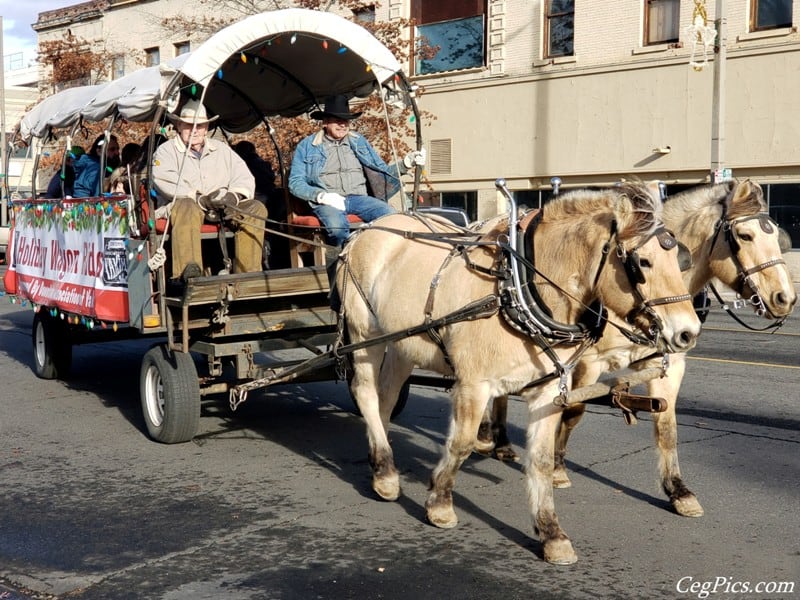 Photos: Holiday Horse Drawn Wagon Rides in Yakima – 12/21/19 1