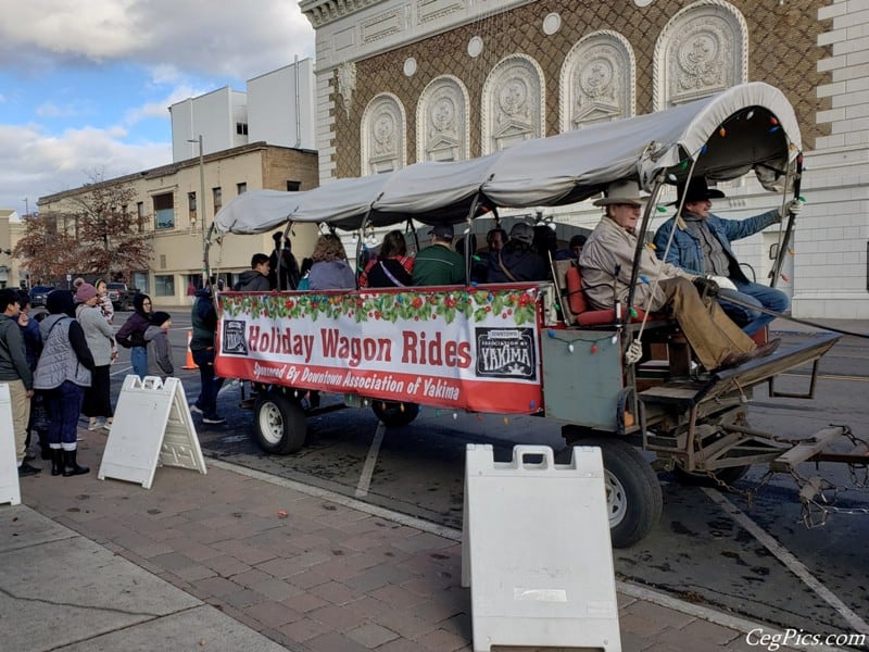 Photos: Holiday Horse Drawn Wagon Rides in Yakima – 12/21/19 6