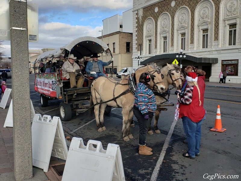 Photos: Holiday Horse Drawn Wagon Rides in Yakima – 12/21/19 7