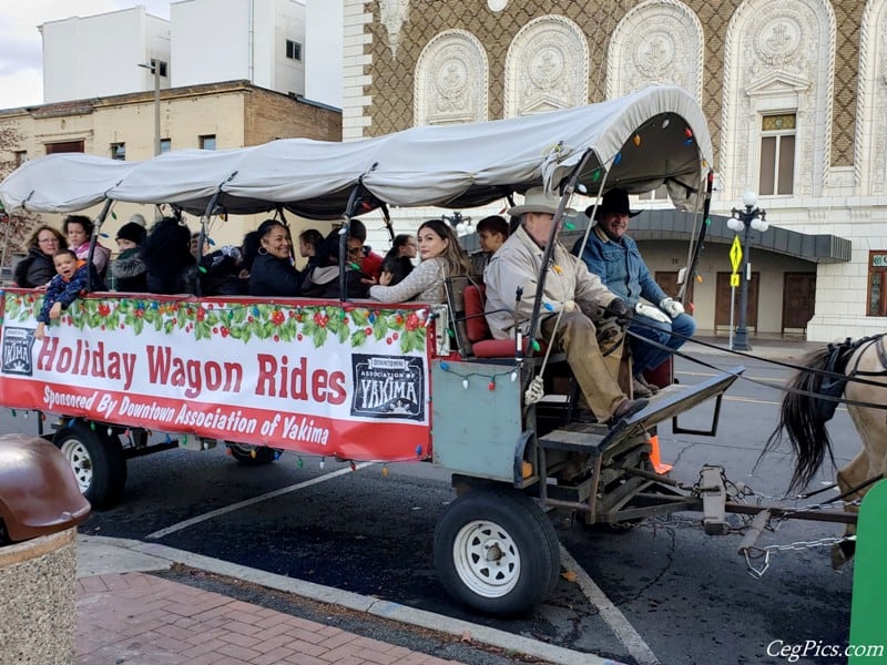 Photos: Holiday Horse Drawn Wagon Rides in Yakima – 12/21/19 14